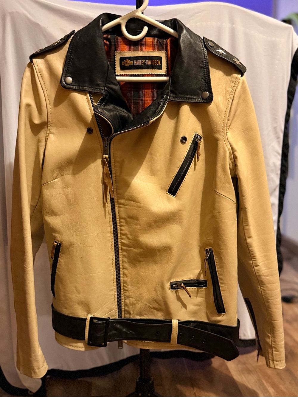 Harley-Davidson Cream Leather Jacket with Black Trim